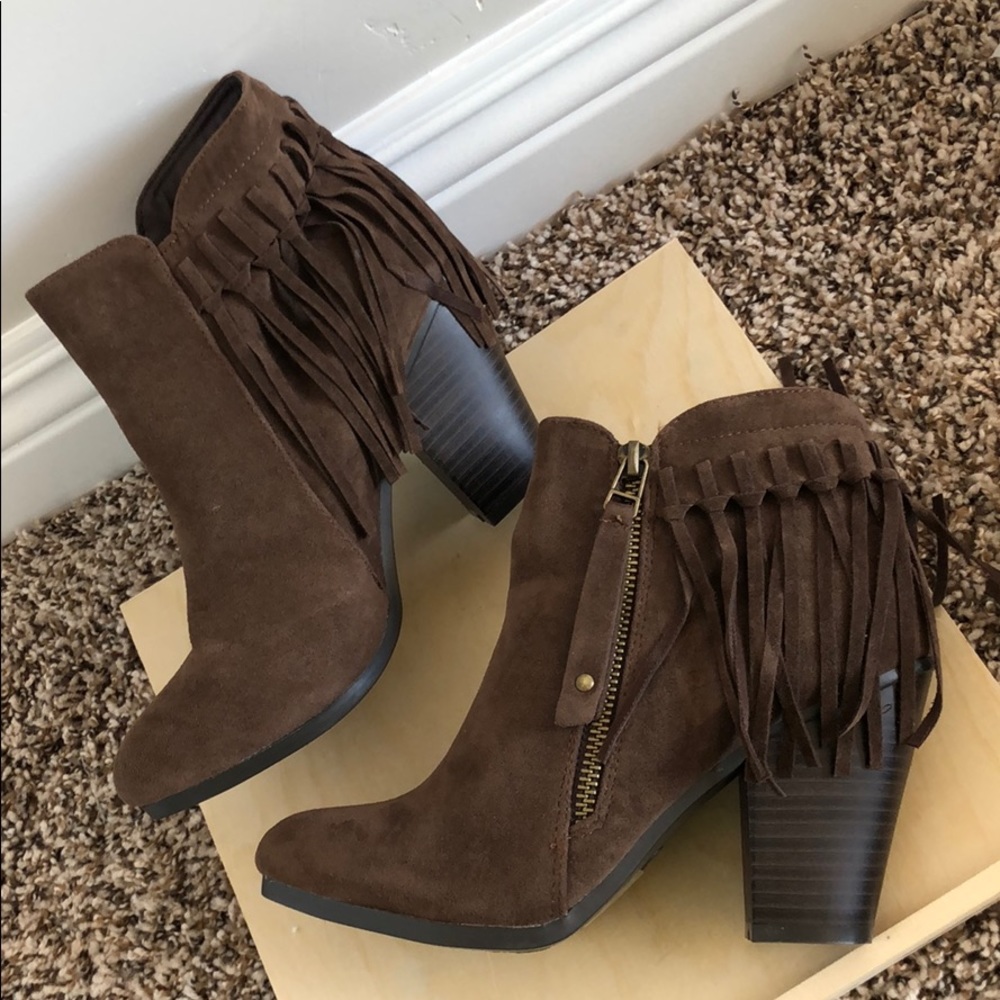 Round toe tassel boho fringe ankle bootie - Picture 4 of 4